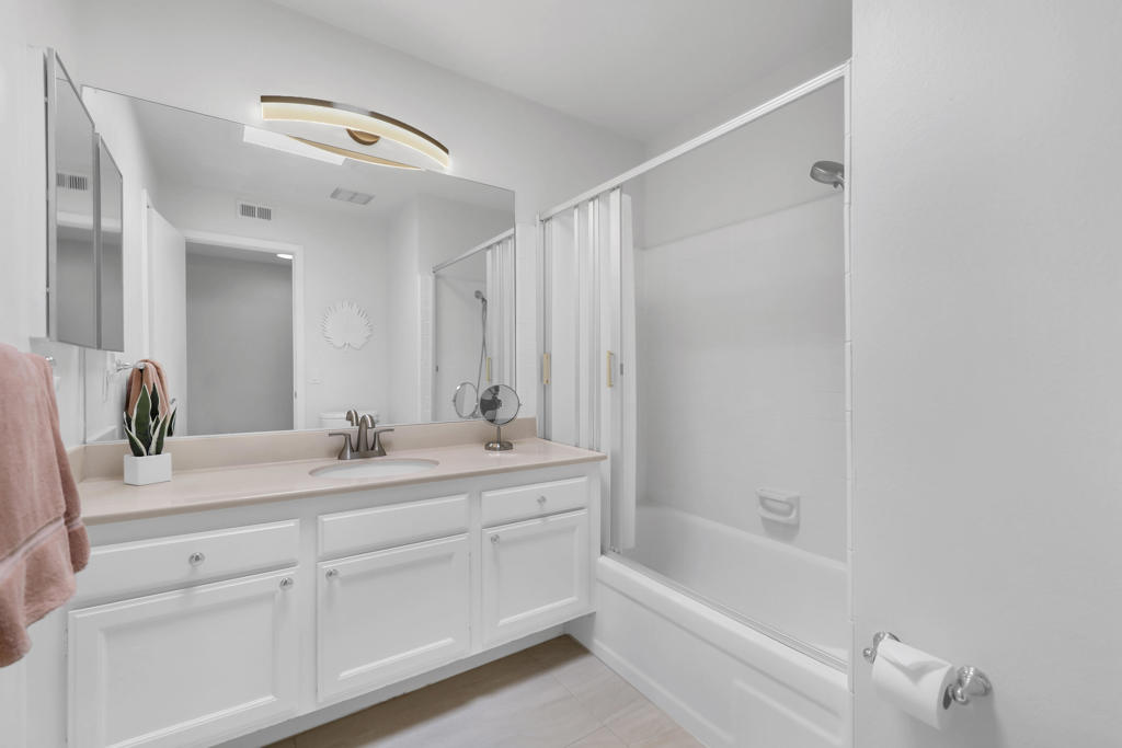 Sunrise C.C. - Residential