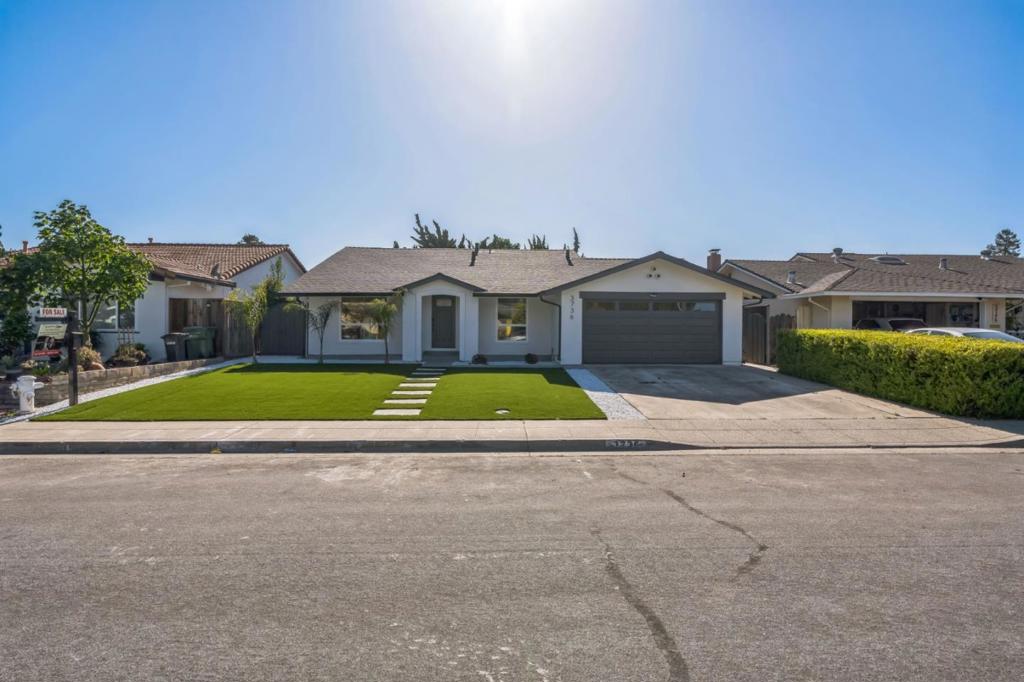 3736 Eastwood Circle