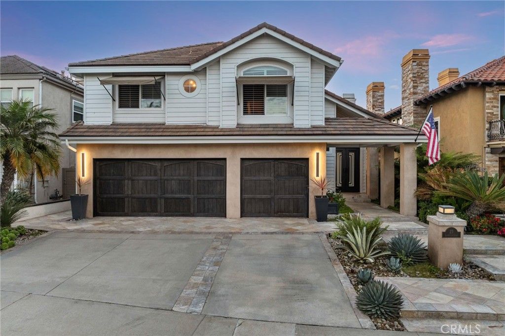 Photo of 25 Larkfield Ln, Laguna Niguel, CA 92677 (MLS # SW25232227)