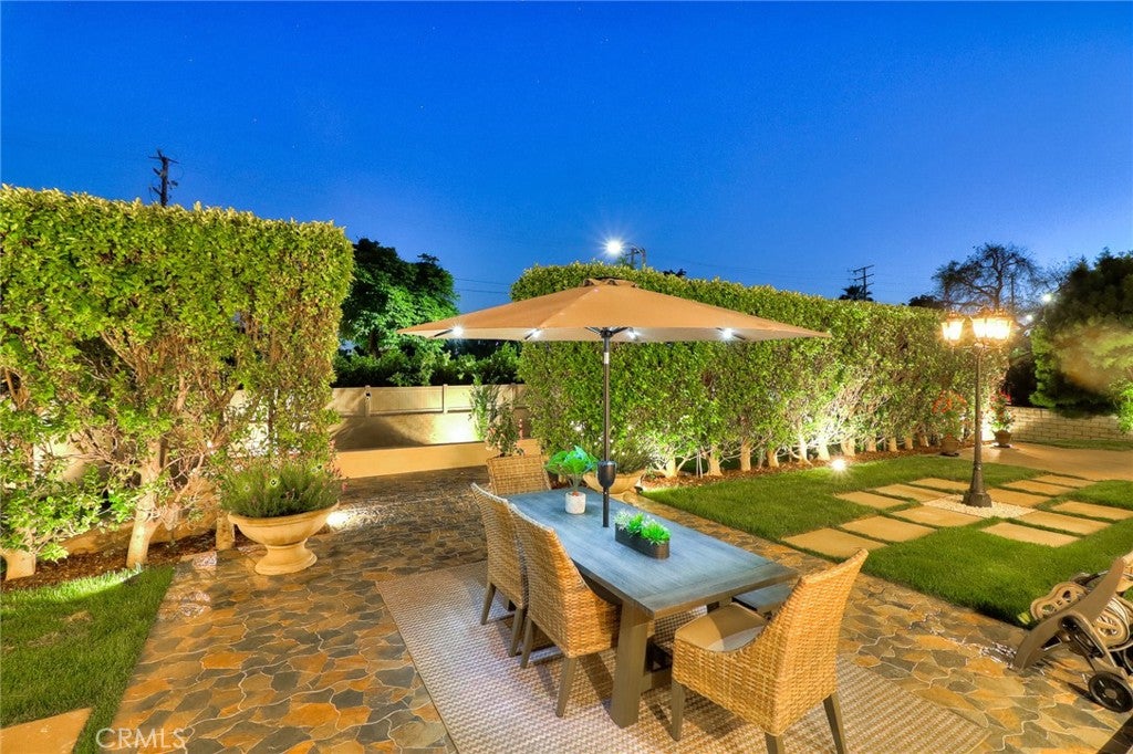 725 Carriage House Drive