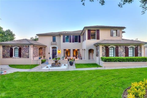 Photo of 725 Carriage House Drive, Arcadia, CA 91006 (MLS # AR26094425)
