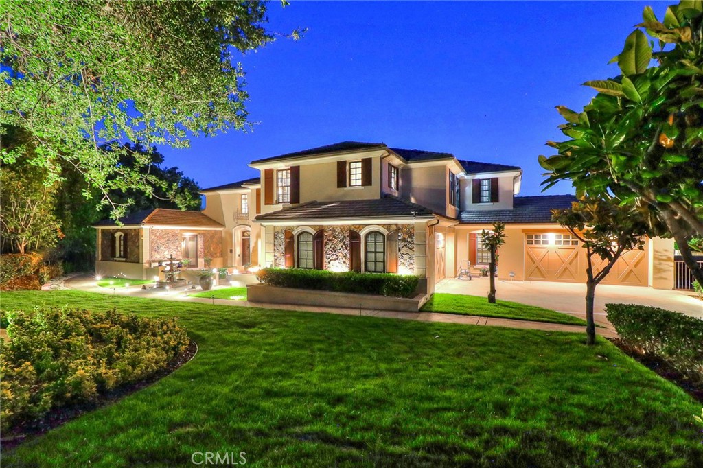 725 Carriage House Drive