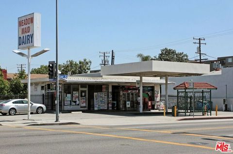 2501 E Gage Avenue Huntington Park CA 90255