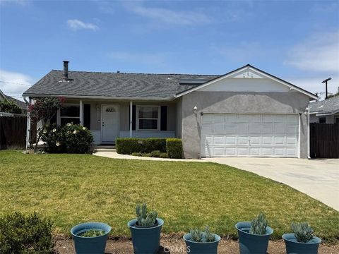 Photo of 20291 Spruce AVE, Newport Beach, CA 92660 (MLS # PW26103757)