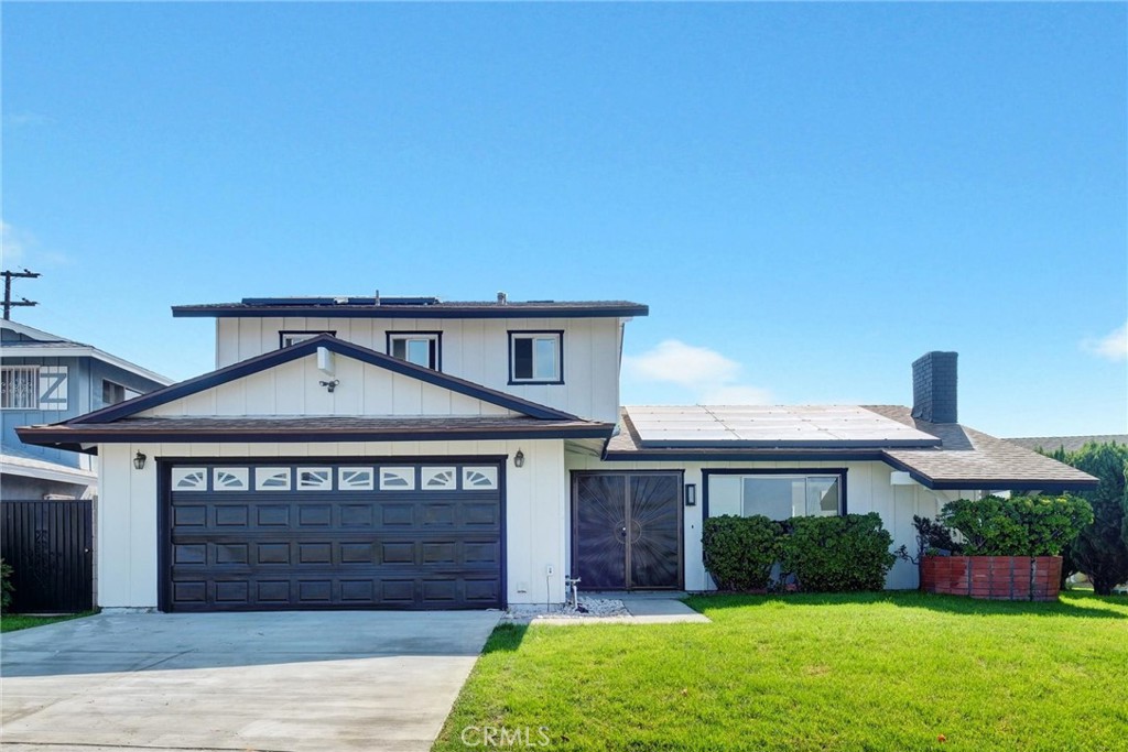 Welcome to this stunning 4-bedroom, 2.5-bath home in the heart of Carson, featuring a spacious and modern floor plan. The master suite is conveniently located downstairs, offering privacy and comfort. Enjoy a bright, open-concept living room and a large updated kitchen—perfect for entertaining.
The expansive backyard is a blank canvas with plenty of space to build an ADU or create your dream outdoor oasis. With paid-off solar panels, you’ll enjoy energy efficiency and lower utility bills. Situated in a desirable neighborhood, this home is close to shopping, schools, and easy freeway access.
Don’t miss the opportunity to own this move-in-ready gem in a prime Carson location!