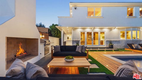 Photo of 310 22nd Street, Santa Monica, CA 90402 (MLS # 26985135)