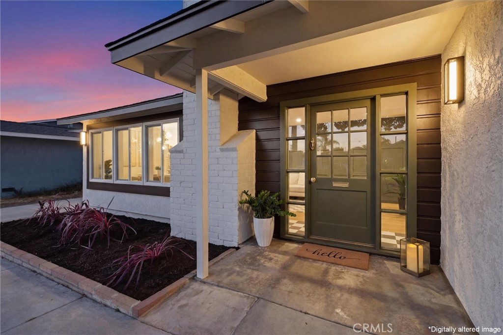 8042 San Heron