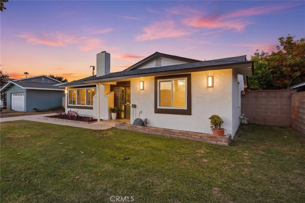 8042 San Heron