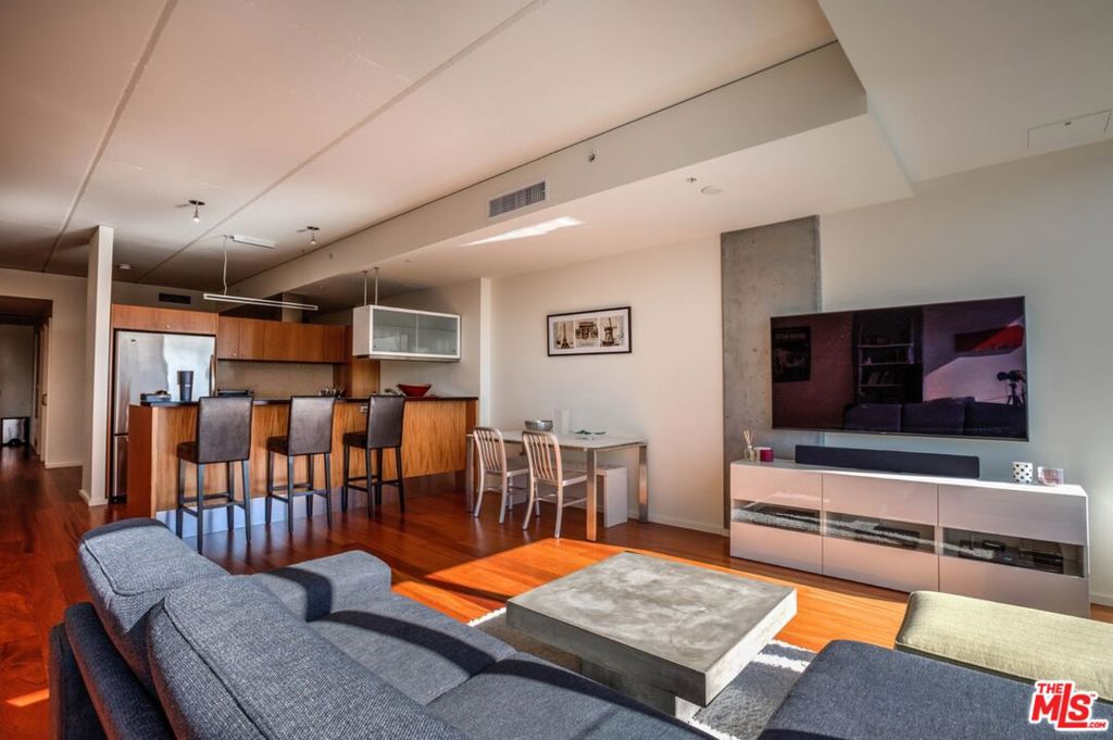 1155 S GRAND Avenue 707