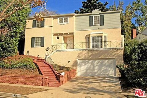 Photo of 836 WESTHOLME Avenue, Los Angeles, CA 90024 (MLS # 26634051)