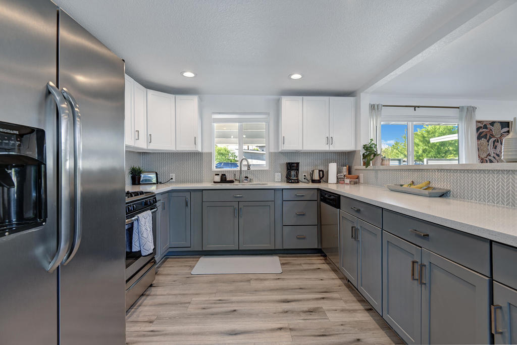 45468 Panorama Drive