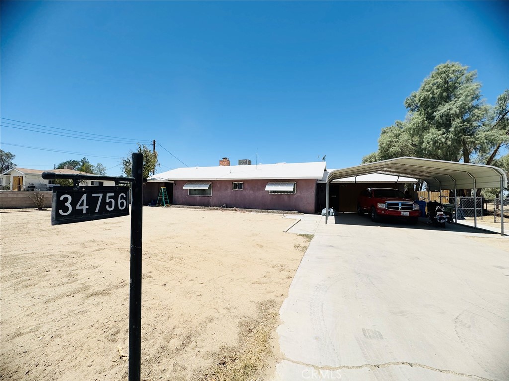 Investor Special – Over 1 Acre of Potential!
Welcome to 34756 Birch Rd in Barstow, CA – a prime opportunity for savvy investors! Sitting on over an acre of land, this property offers room to expand, develop, or create your desert retreat. With plenty of space and endless potential, it’s ideal for those looking to bring their vision to life. The home needs TLC, but the upside is undeniable.The A/C Unit was replaced in 2019. Whether you’re expanding your investment portfolio or searching for a renovation project with major upside, this one is worth a look!