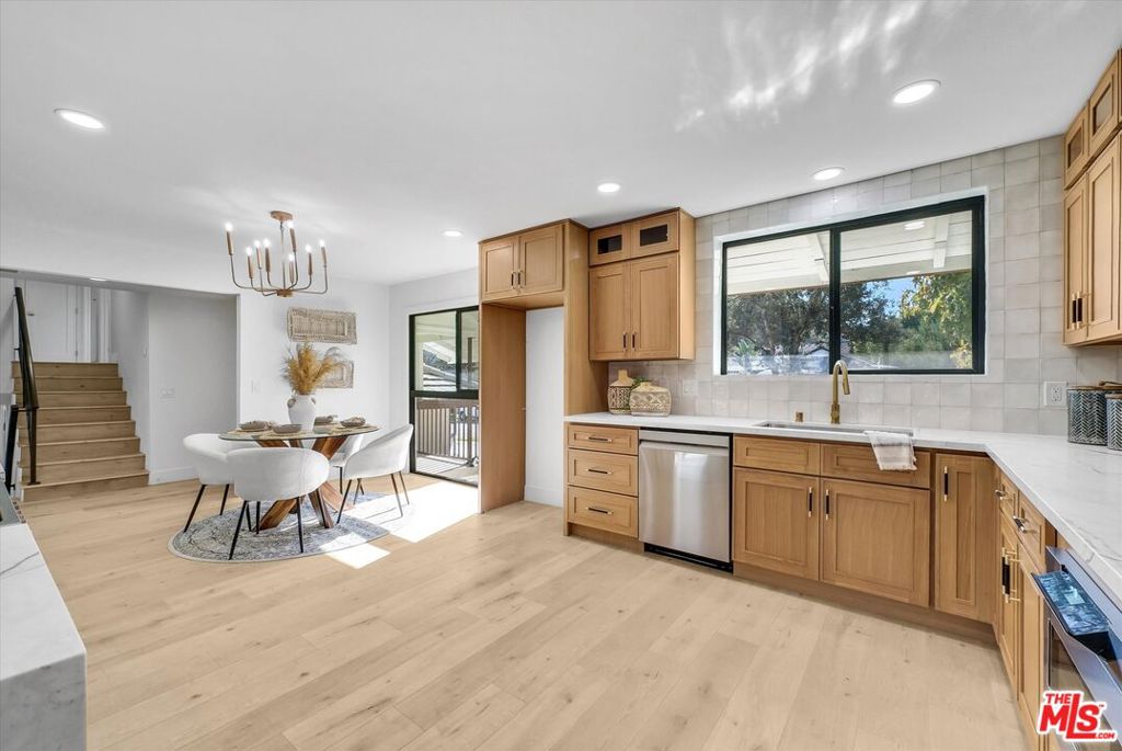 15515 La Moine Street