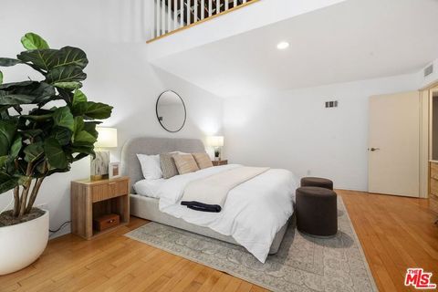 Tiny photo for 1220 Manning Avenue #7, Los Angeles, CA 90024 (MLS # 26643483)