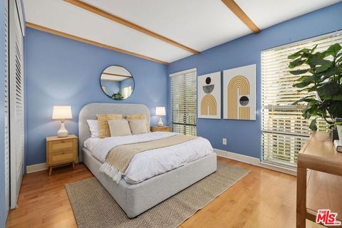 Tiny photo for 1220 Manning Avenue #7, Los Angeles, CA 90024 (MLS # 26643483)