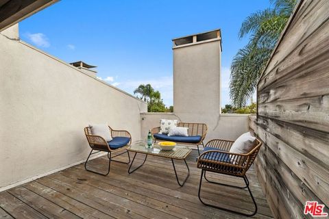 Tiny photo for 1220 Manning Avenue #7, Los Angeles, CA 90024 (MLS # 26643483)