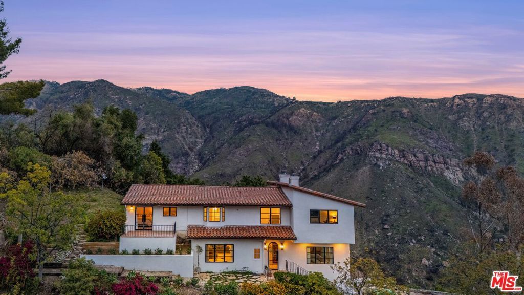 Photo of 2382 Live Oak Meadows Road, Malibu, CA 90265 (MLS # 26633697)