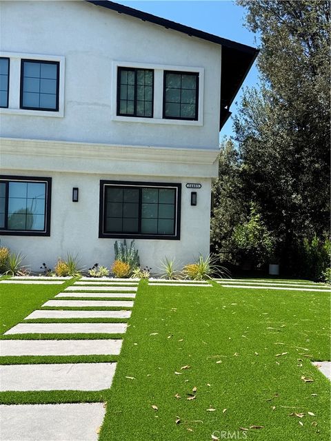 Photo of 24405 Lemay, West Hills, CA 91307 (MLS # SR26136133)