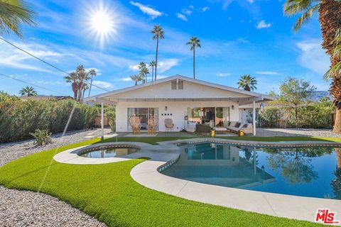 Photo of 74060 Setting Sun Trail, Palm Desert, CA 92260 (MLS # 25624561)