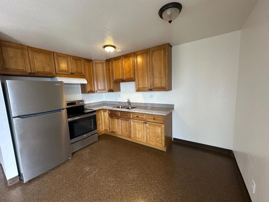 1155 E Laurel Drive