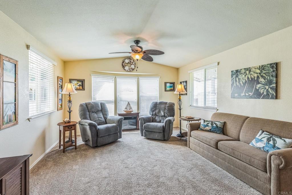 699 N Vulcan Avenue SPC 17