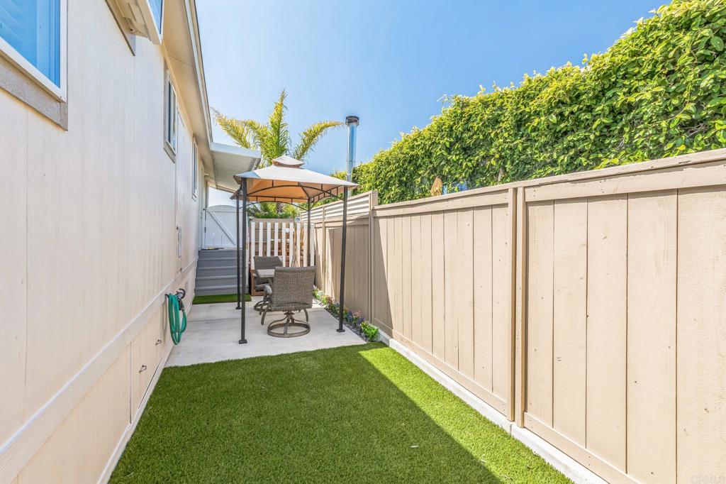 699 N Vulcan Avenue SPC 17