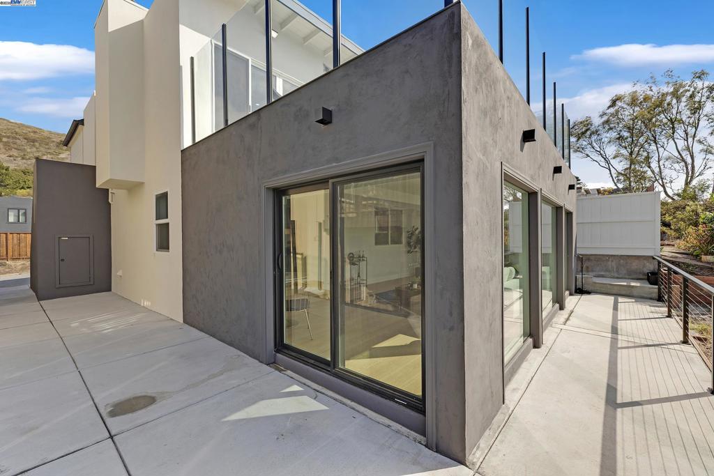 MIDTOWN TERRACE - Residential