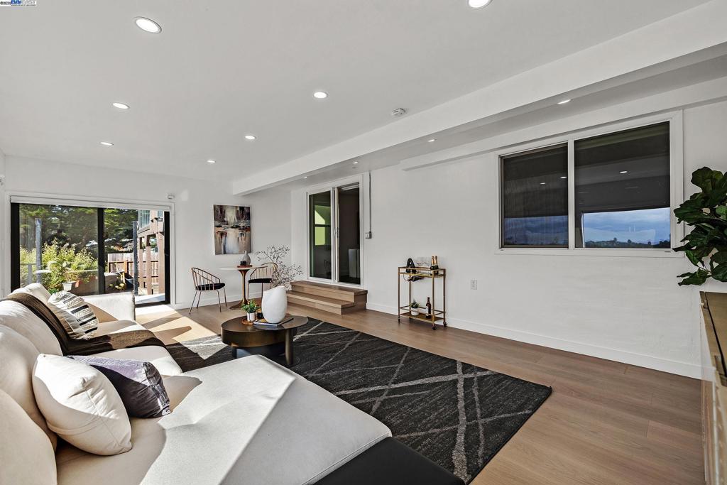 MIDTOWN TERRACE - Residential