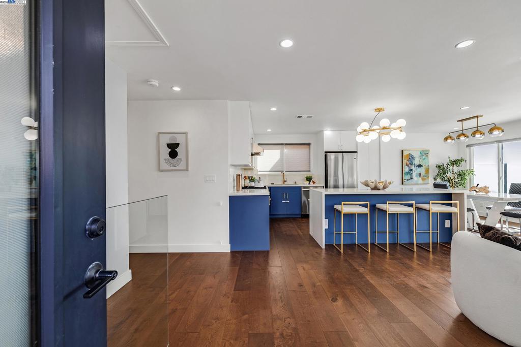 MIDTOWN TERRACE - Residential