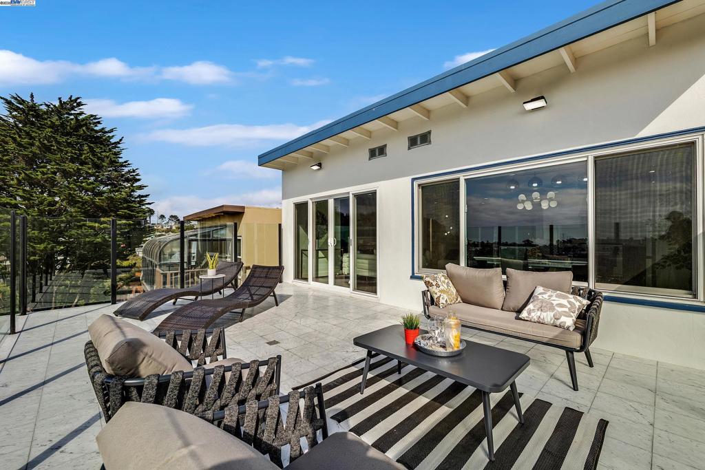 MIDTOWN TERRACE - Residential