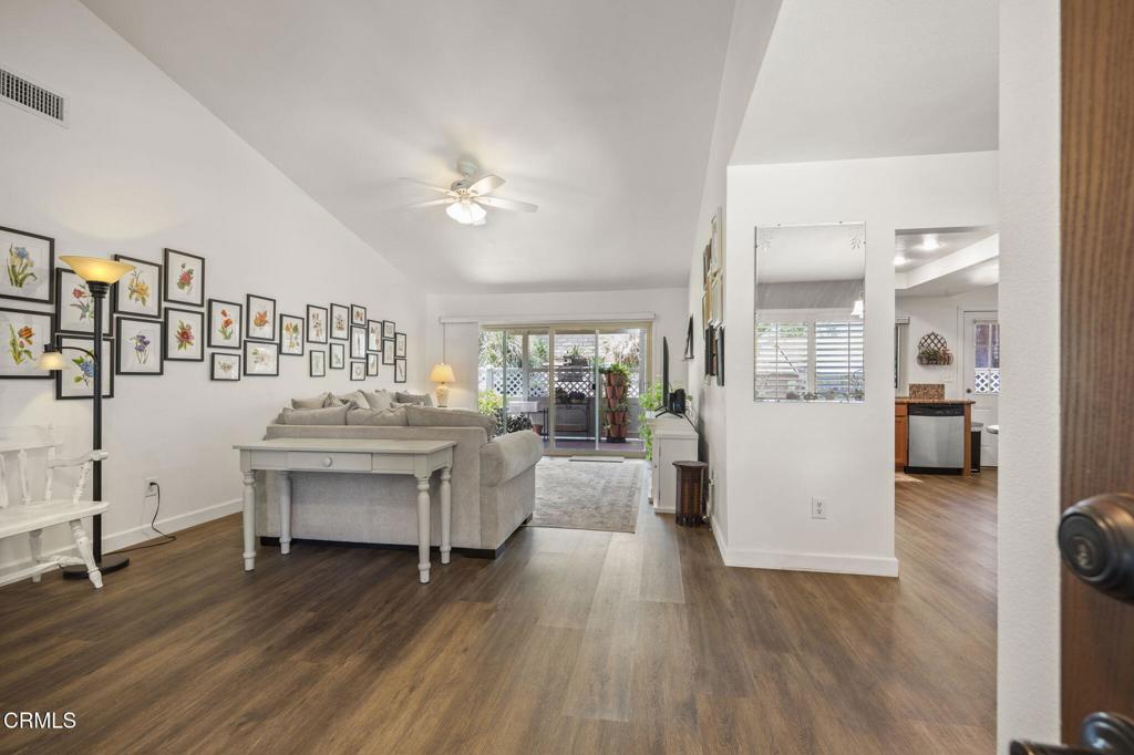 44117 Village 44