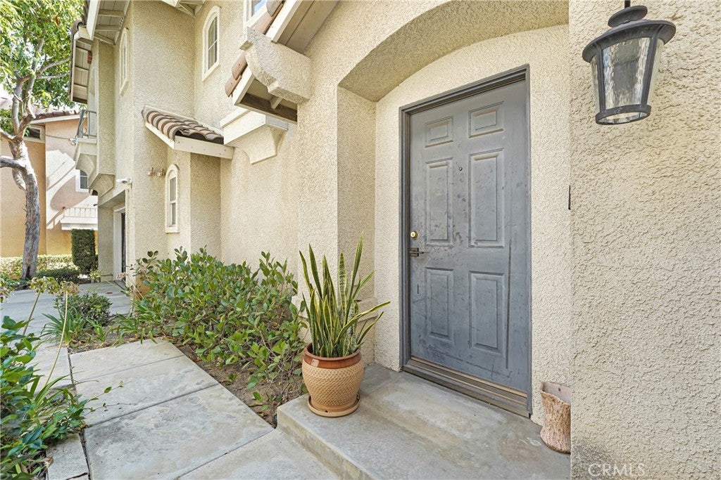 976 Baycrest Lane
