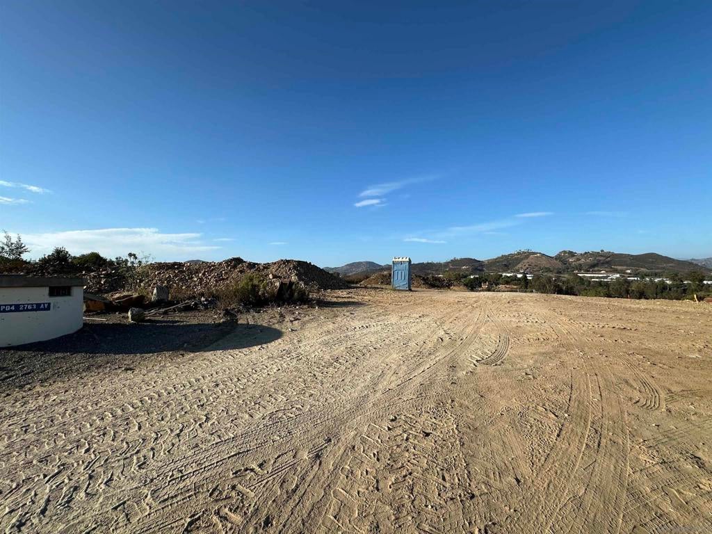 1656 Siddall Drive