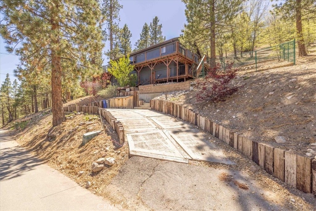 1231 Ridge