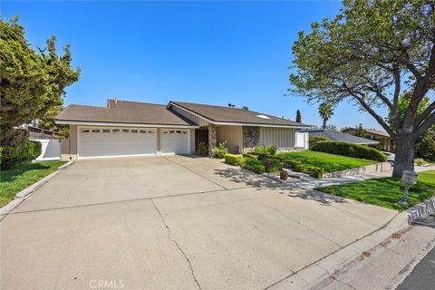 2132 Via Caliente Fullerton CA 92833