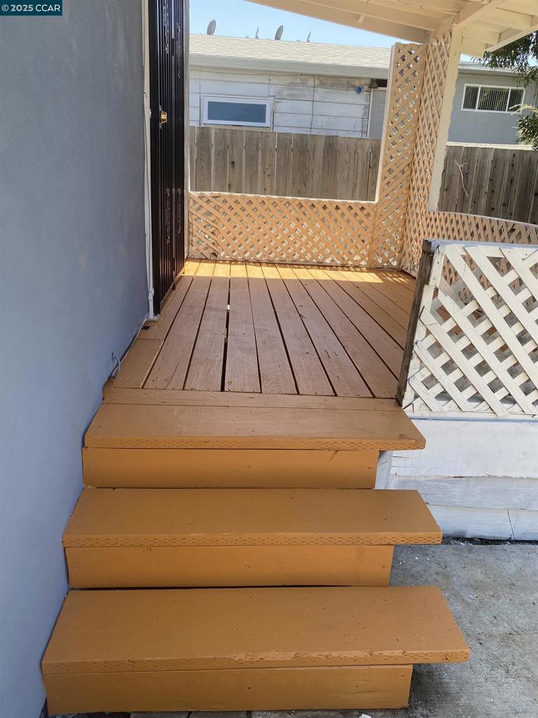 E OAKLAND - Residential Income