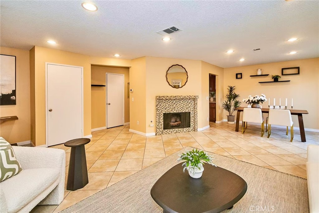 1116 Cleghorn Drive B