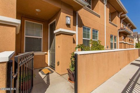 Photo of 1654 Heywood Street #D, Simi Valley, CA 93065 (MLS # 226000261)