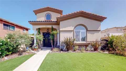 Photo of 717 Rita St, Redondo Beach, CA 90277 (MLS # SB26093758)