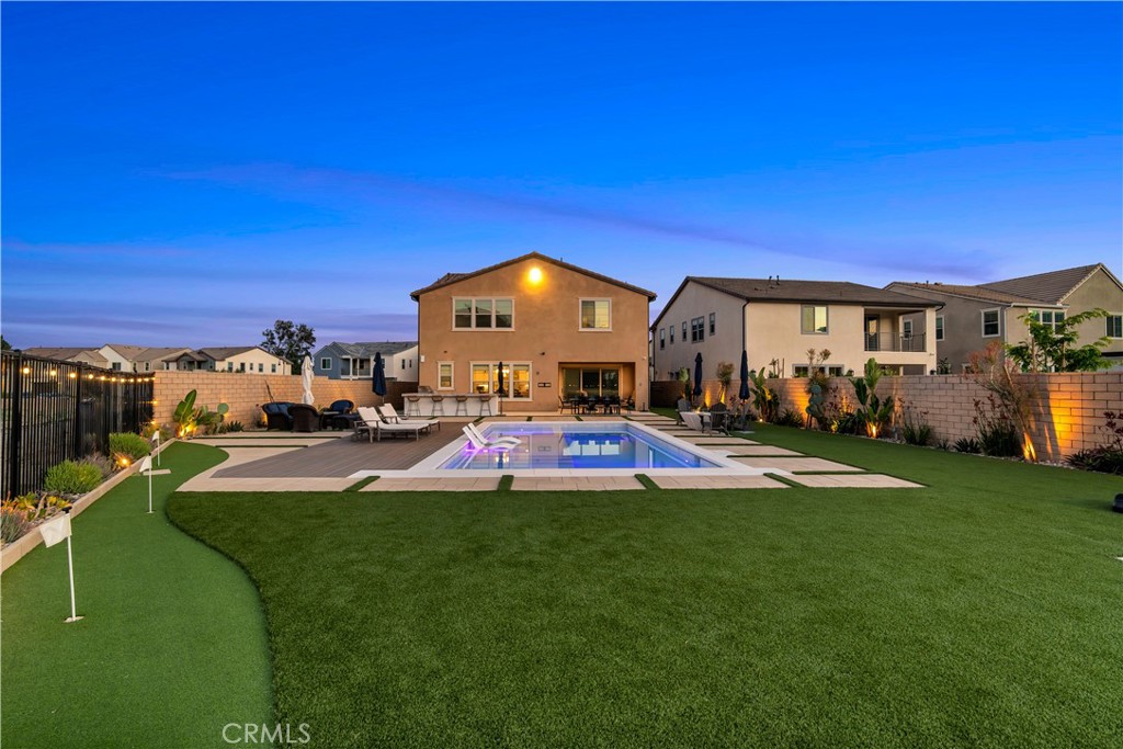 21611 Canyon Cove