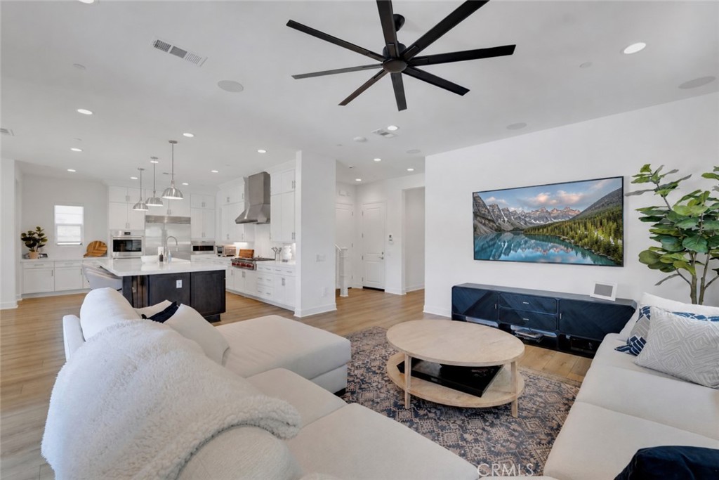 21611 Canyon Cove