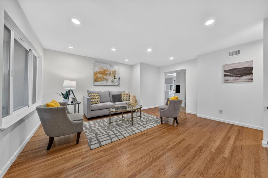 369 Grandin Court