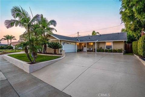 Photo of 1170 Gleneagles, Costa Mesa, CA 92627 (MLS # LG25246631)