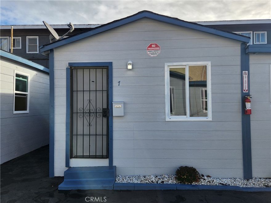 Welcome to The Inglewood Village — a newly remodeled 10-unit apartment community in the heart of Inglewood, CA. This property features a mix of spacious 1-bedroom units and modern studio apartments designed for individuals, couples, and small families seeking comfort, convenience, and stylish urban living. Each unit has been fully updated with new kitchens, modern bathrooms, and upgraded flooring and fixtures. Utilities are included in the rent, and every unit offers the added benefit of separate utility meters. The building is professionally maintained, secure, and ideally located near major attractions, transit, shopping, and dining. Move-in ready and subsidy/Section 8 renters are preferred. Experience convenience, quality, and community at The Inglewood Village.

This unit is a studio.***