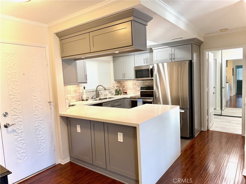 2405 1-H 1-H Via Mariposa 1-H