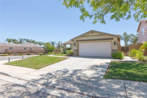 Tiny photo for 25617 Mesa Edge Court, Menifee, CA 92585 (MLS # SW26103899)