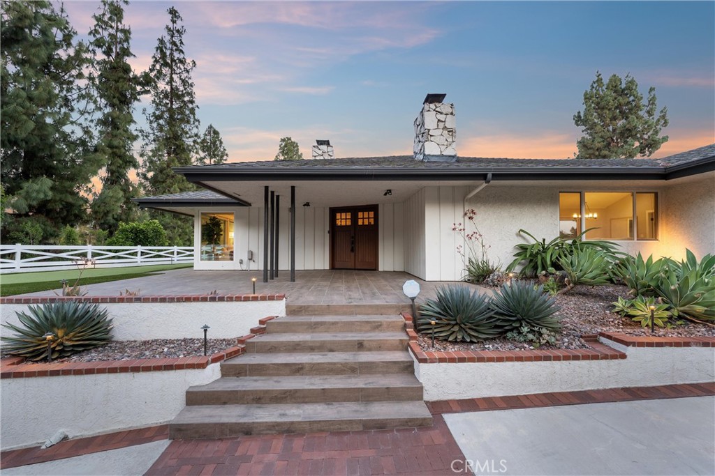 510 W Laguna Road