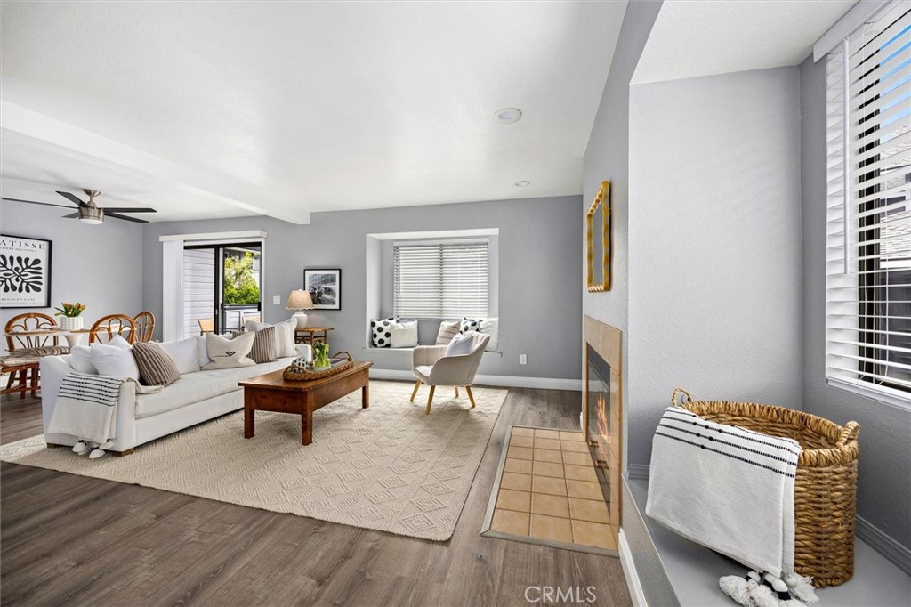 2221 King Court 40