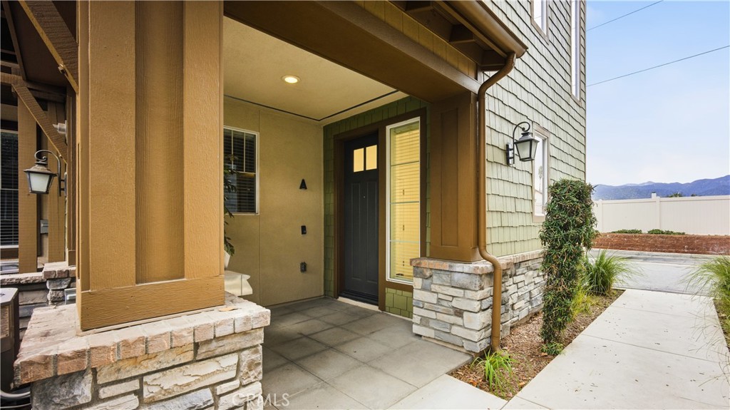 713 S Azusa Avenue A