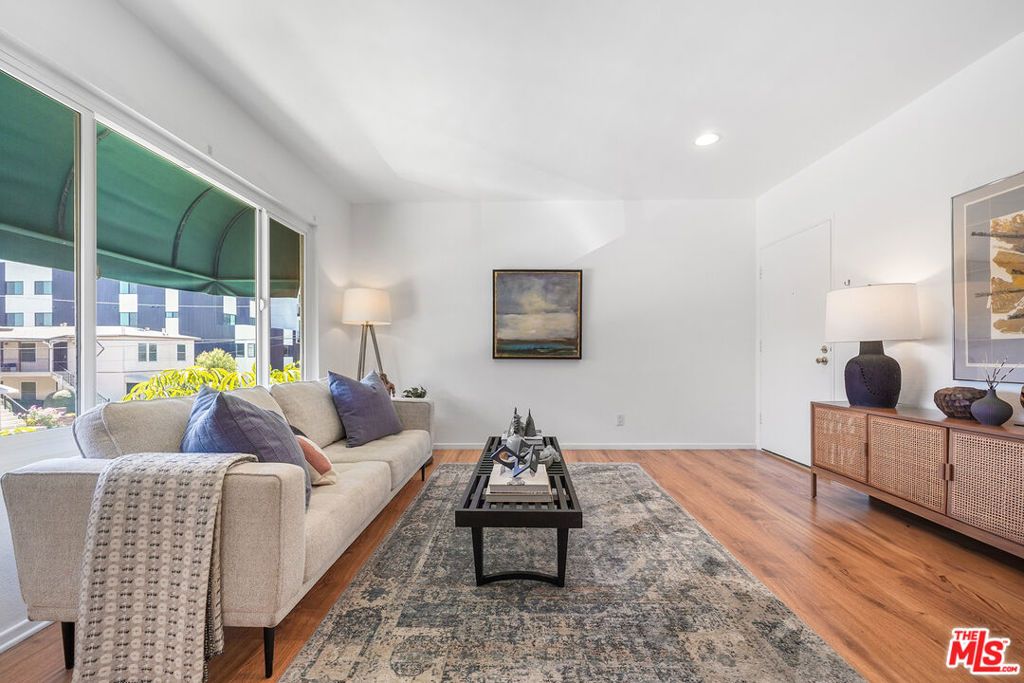 Photo of 4358 Berryman Avenue #9, Los Angeles, CA 90066 (MLS # 25567305)